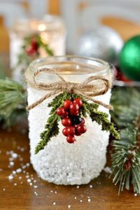 These 18 DIY Christmas Mason Jar Gifts And Decorating Ideas Are So Delightful! I want to make them all!