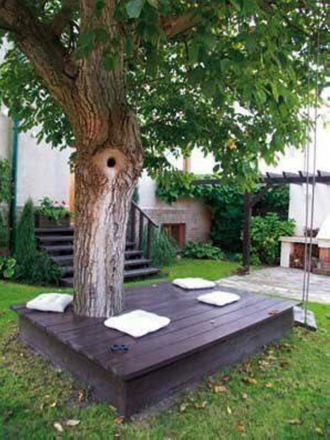 DIY Wrap Around Tree Table