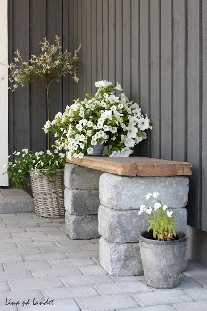 DIY Stone Bench for your Backyard