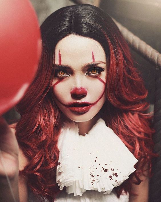 Female 'It' The Evil Clown Makeup