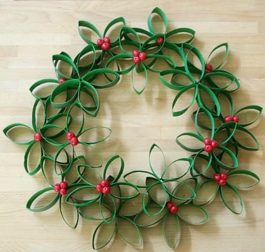 paper roll christmas wreath