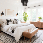 Black and White Bedroom Decor (25)
