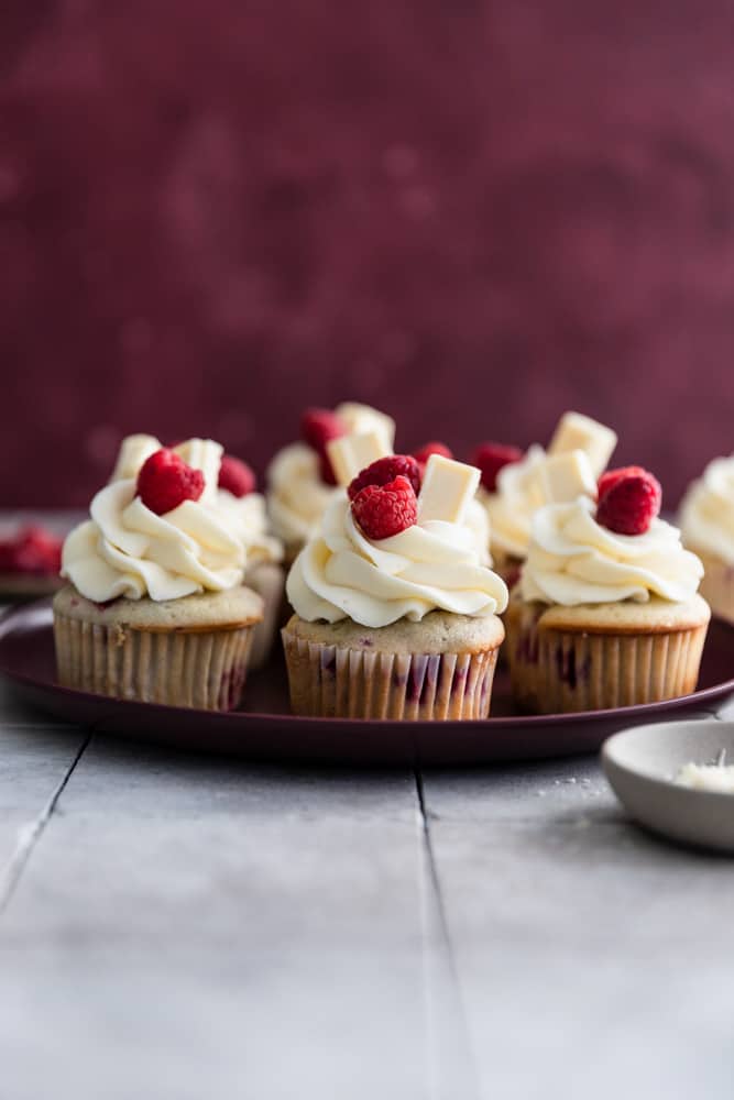 34 Cozy Christmas Cupcake Ideas
