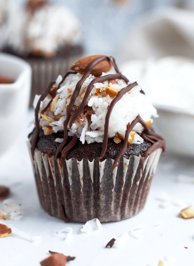 34 Cozy Christmas Cupcake Ideas