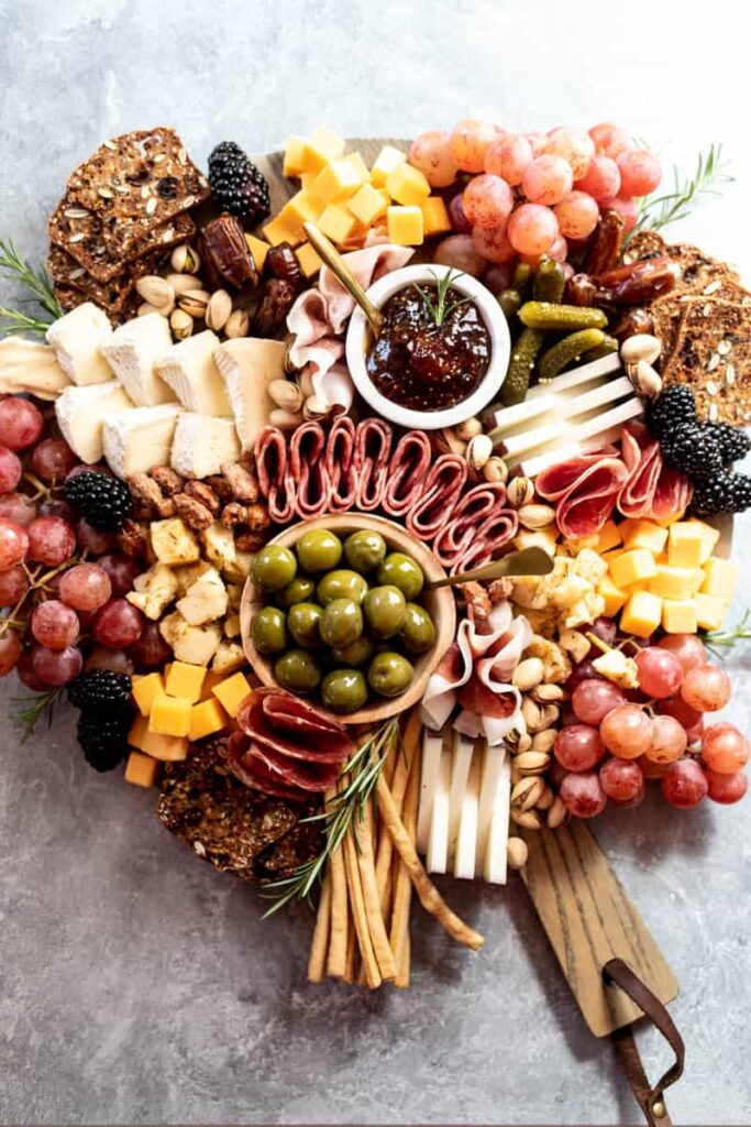 30 Thanksgiving Charcuterie Board Ideas That'll Impress Guests