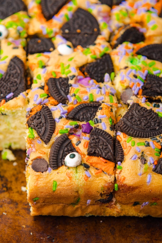 42 Best Halloween Desserts That're Scary Good