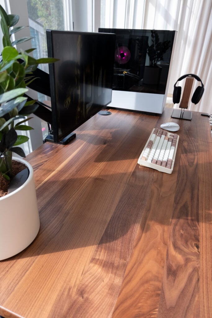 UPLIFT V3 Standing Desk Review
