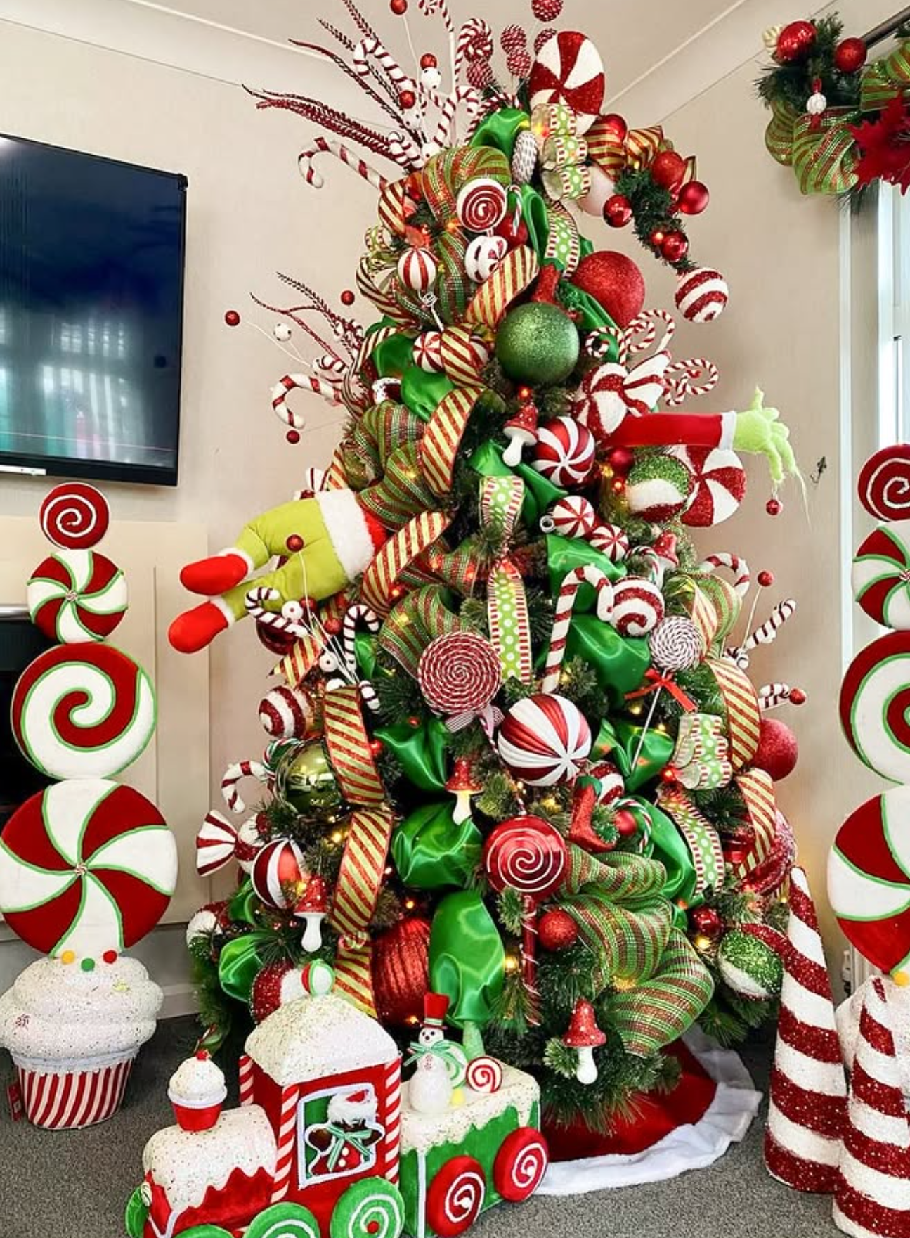 18 Whimsical Grinch Christmas Tree Ideas That'll Bring Out Your Inner Who