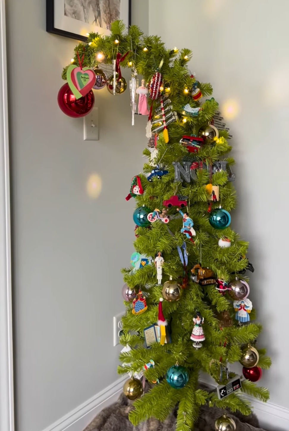 18 Whimsical Grinch Christmas Tree Ideas That'll Bring Out Your Inner Who