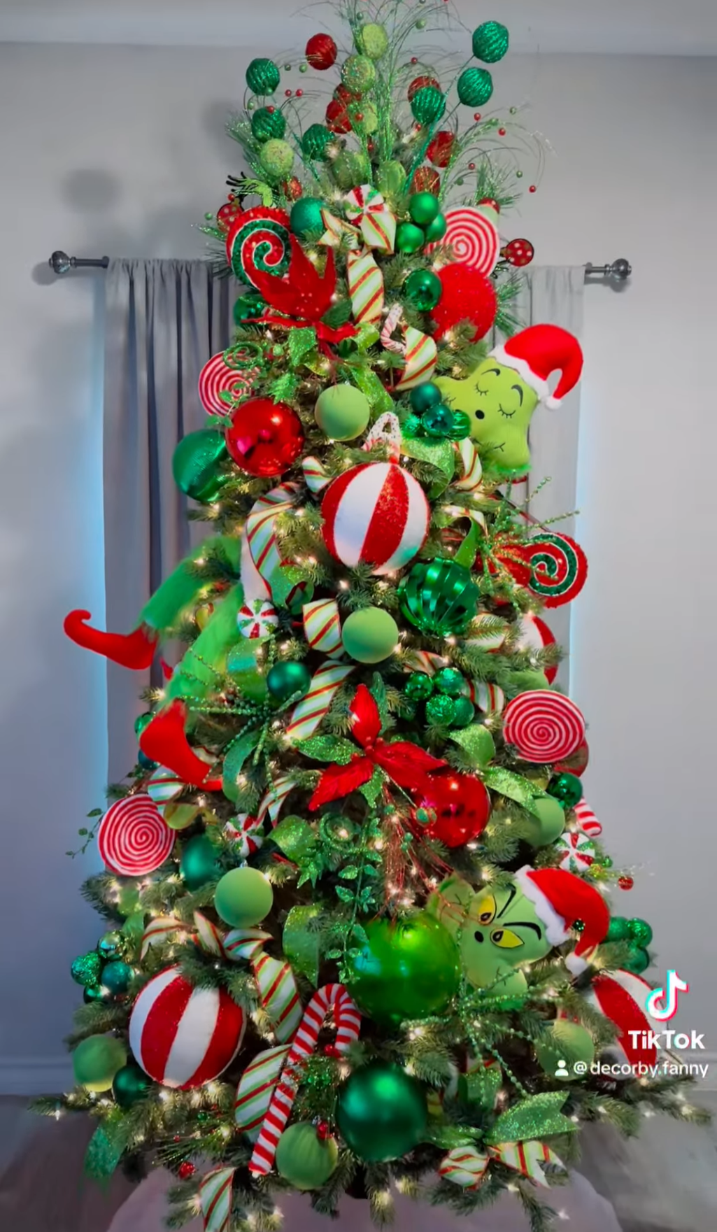 18 Whimsical Grinch Christmas Tree Ideas That'll Bring Out Your Inner Who