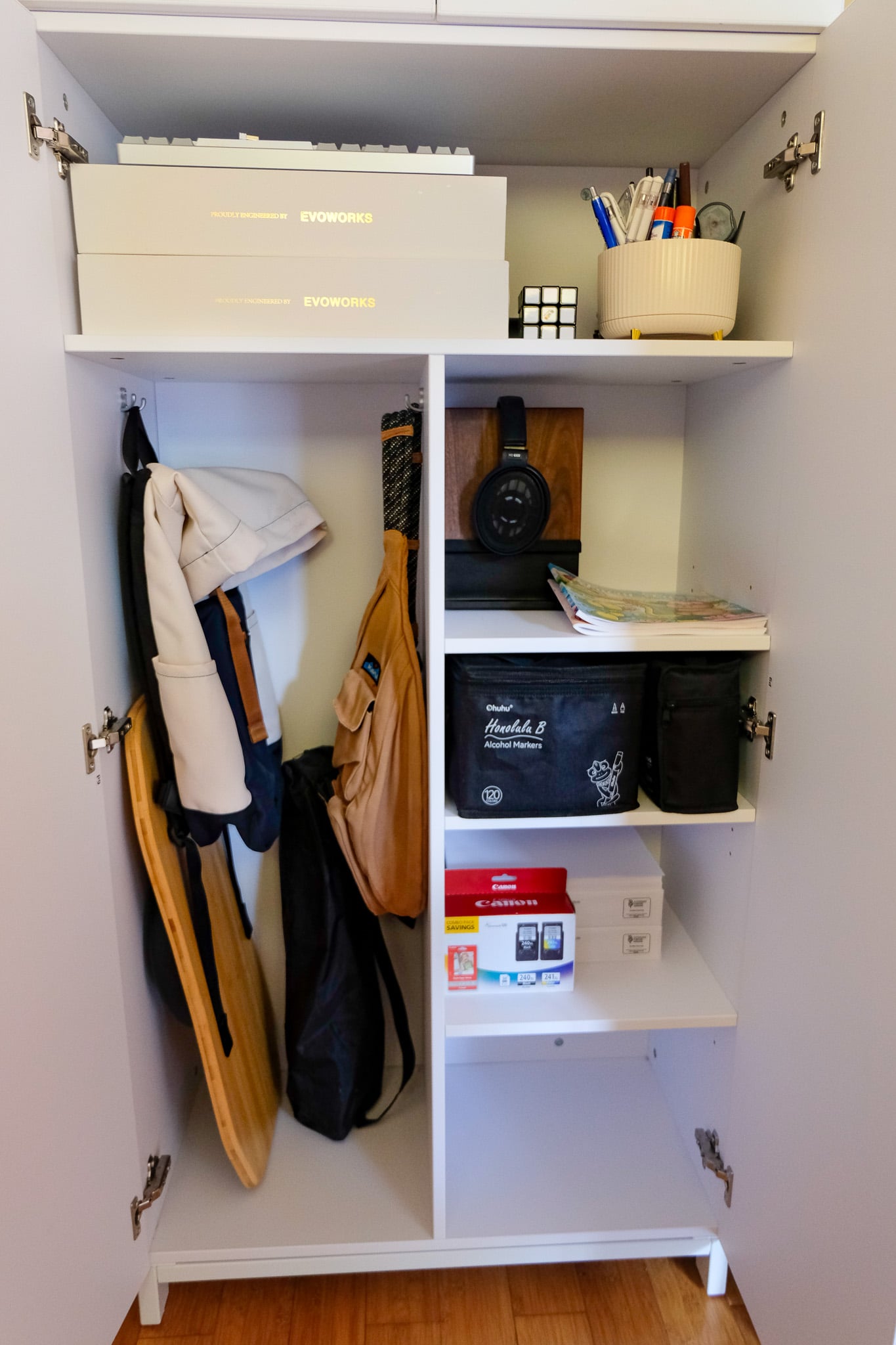 Office Organization Tips - Aesthetic Desk Setup
