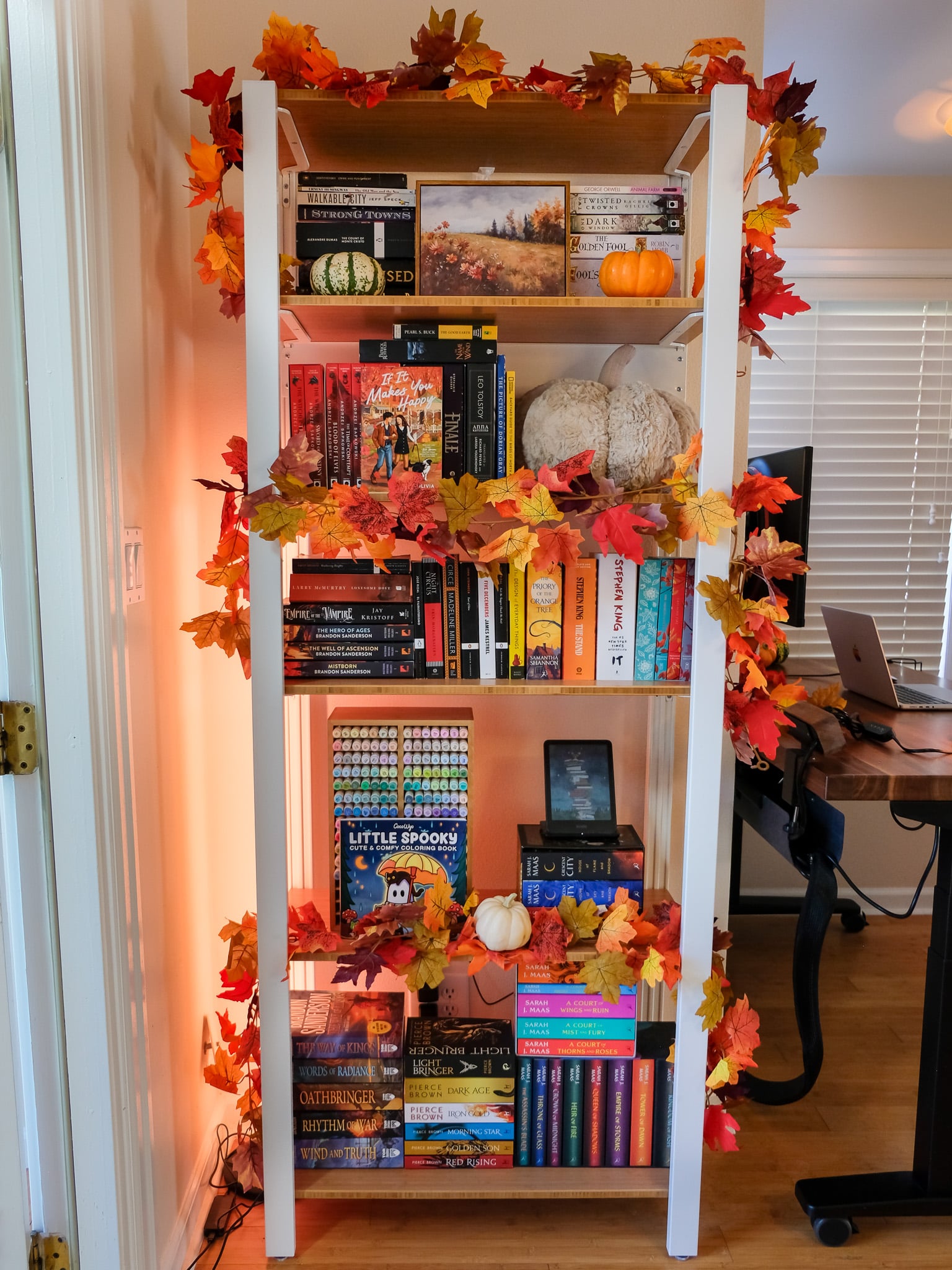 Fall Office Decor Ideas for Your Desk & Bookshelves