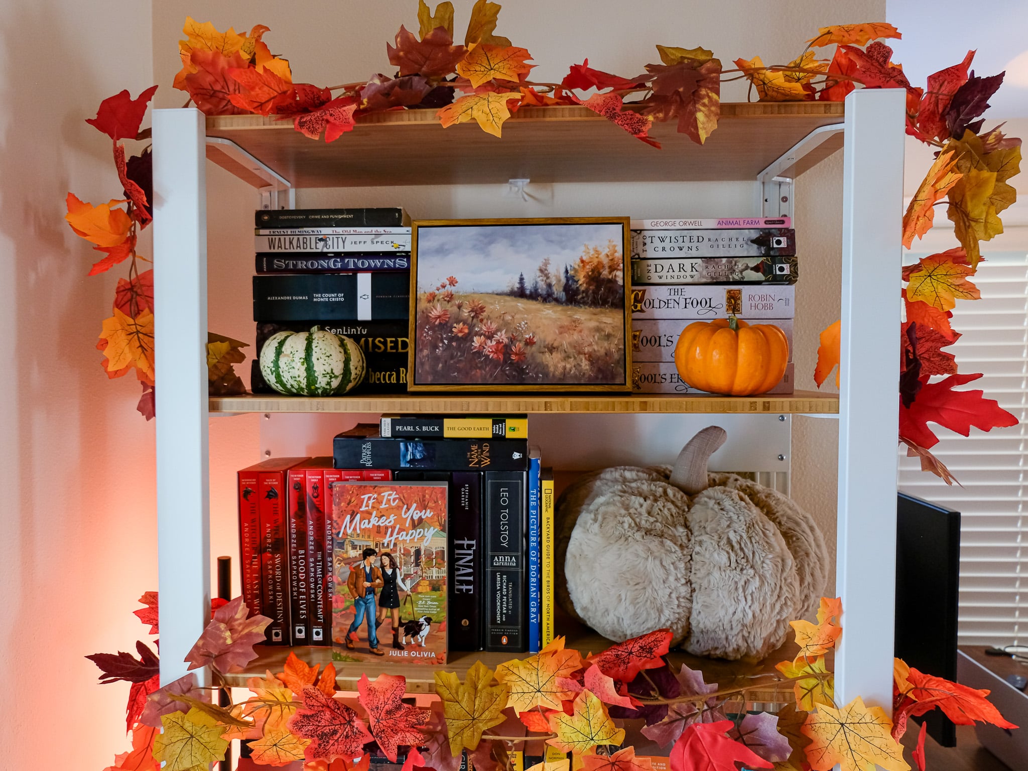 Fall Office Decor Ideas for Your Desk & Bookshelves