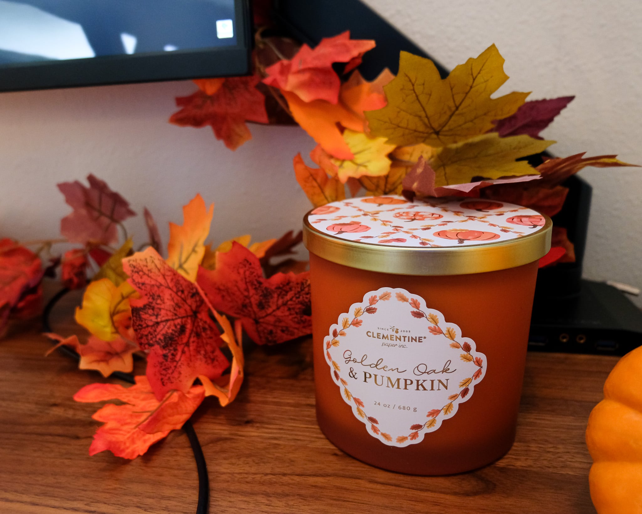 Fall Office Decor Ideas for Your Desk & Bookshelves