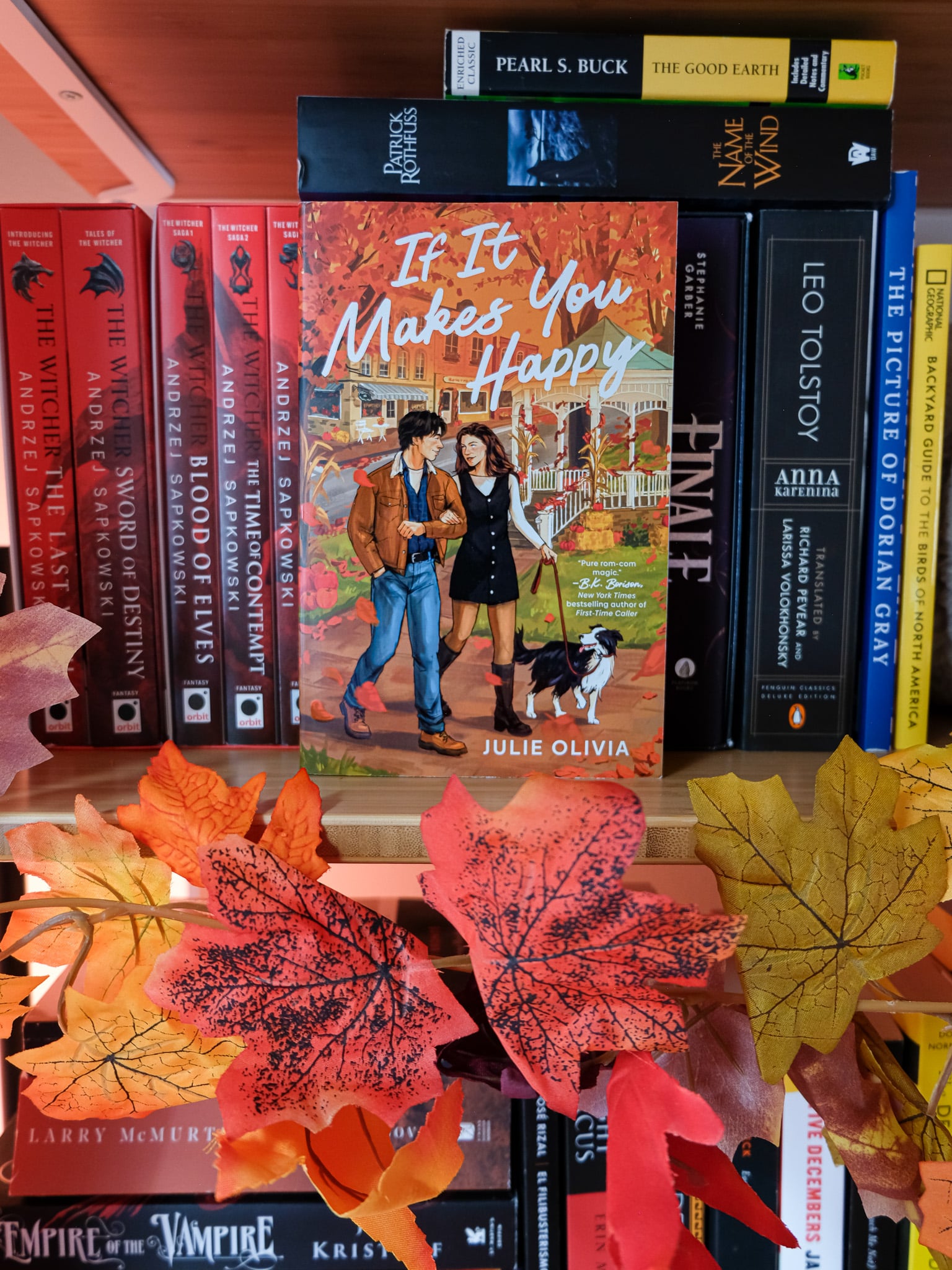 Fall Office Decor Ideas for Your Desk & Bookshelves