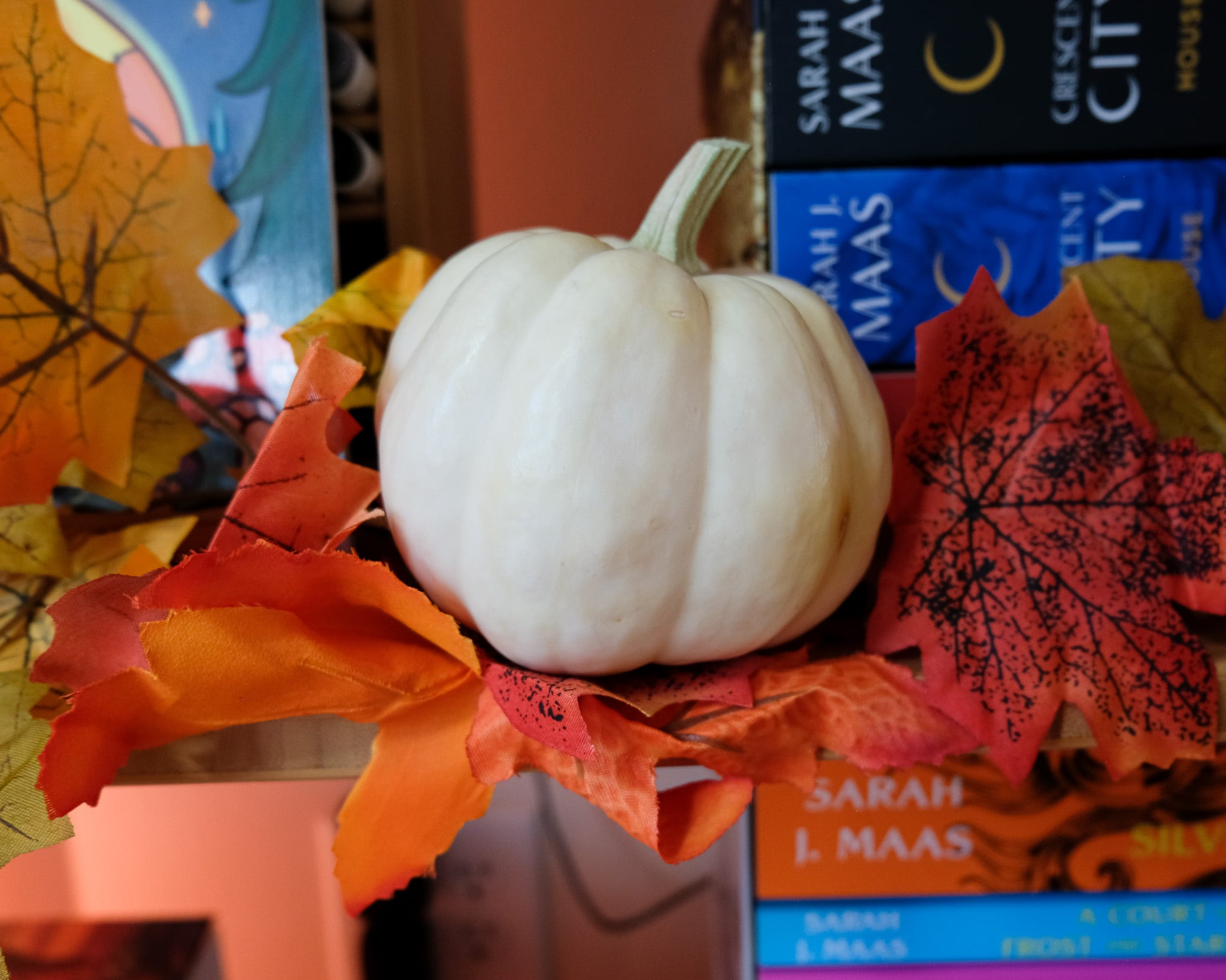 Fall Office Decor Ideas for Your Desk & Bookshelves